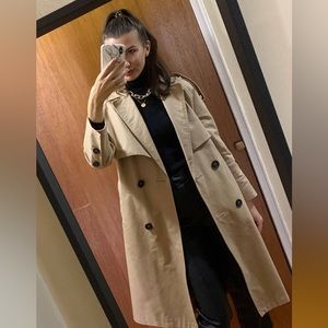 Beige trench coat Mango